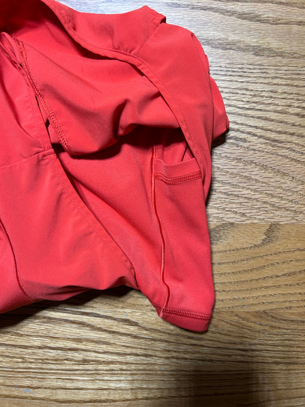 Women’s Offline by Aerie Red Low Rise Athletic Shorts Size Medium - Picture 7 of 9